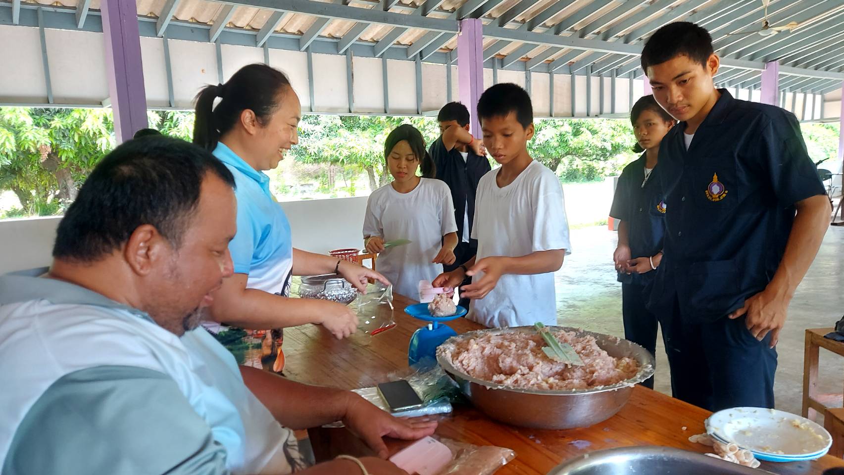 ร่วมเป็นวิทยากรบรรยาย เรื่องการเลี้ยงปลาและการแปรรูปอาหารจากเนื้อปลา..คลิก