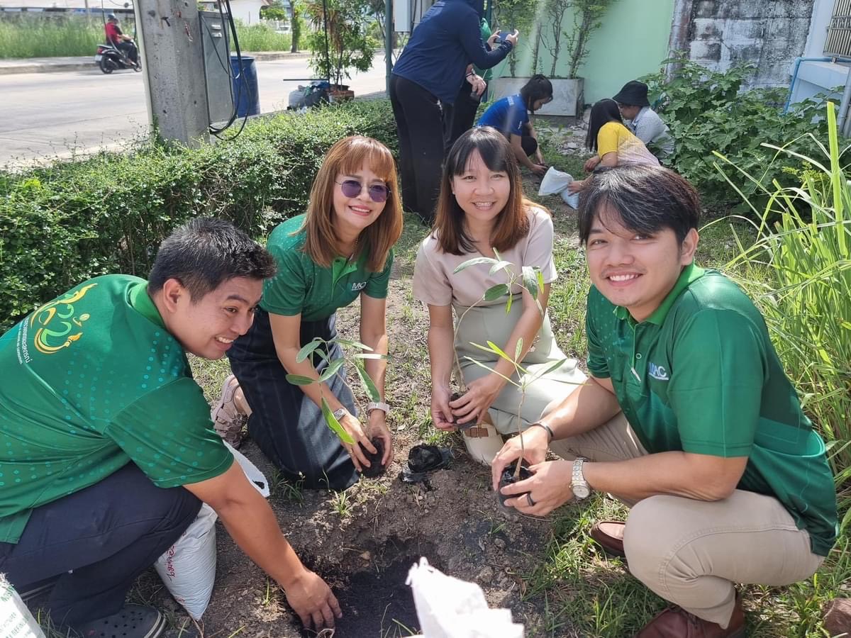 ประมงสมุทรสาครร่วมกับศูนย์บริหารจัดการด้านตรวจประมงเขต 5 (สมุทรสาคร) ปลูกต้นไม้เนื่องในโอกาสวันต้นไม้แห่งชาติ..คลิก