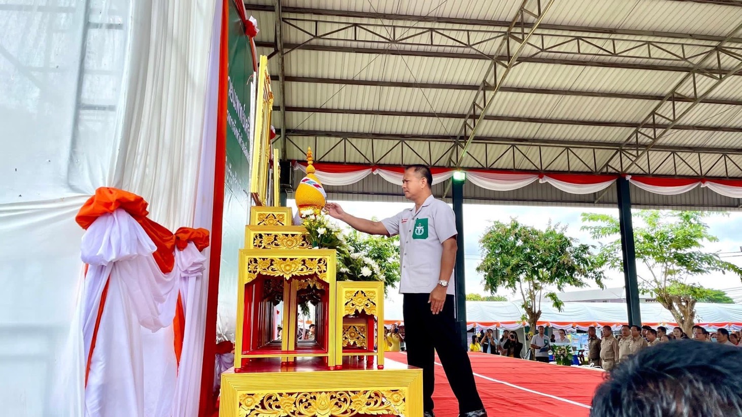 ร่วมออกหน่วยบริการจังหวัดเคลื่อนที่ “หน่วยบำบัดทุกข์ บำรุงสุข สร้างรอยยิ้มให้ประชาชน” จังหวัดร้อยเอ็ด ครั้งที่ 8