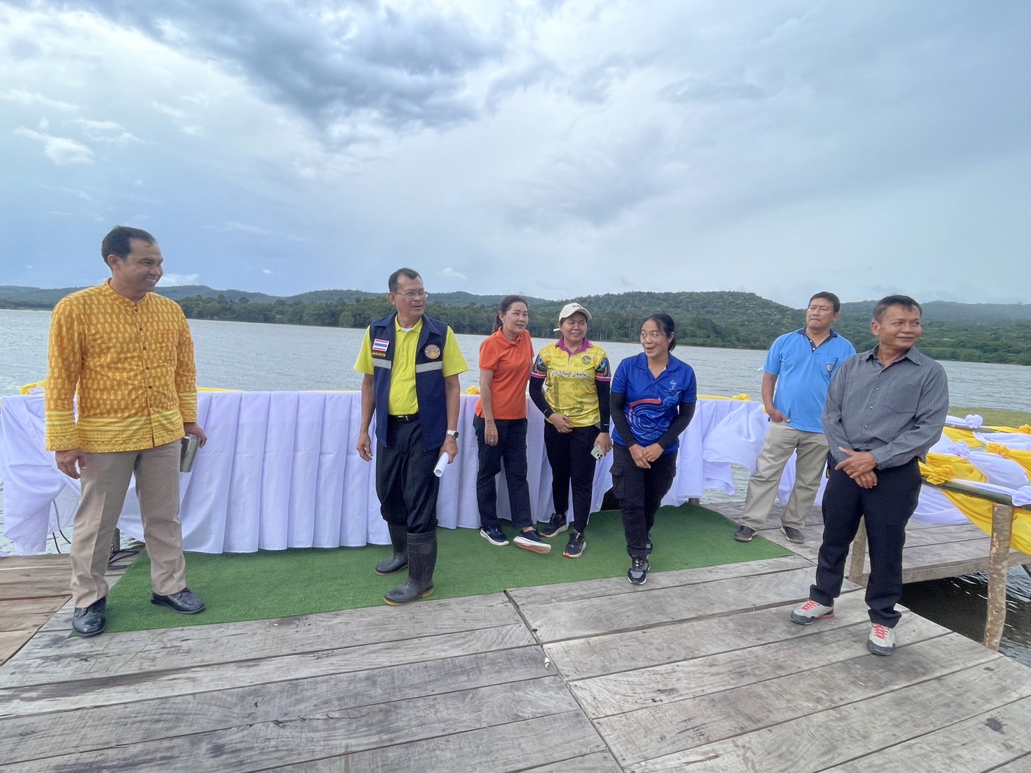 ประมงอุบลฯ เตรียมจัดงานพิธีปล่อยพันธุ์สัตว์น้ำเฉลิมพระเกียรติเนื่องในวันเฉลิมพระชนมพรรษาพระบาทสมเด็จพระปรเมนทรรามาธิบดีศรีสินทรมหาวชิราลงกรณ พระวชิรเกล้าเจ้าอยู่หัว ..คลิก