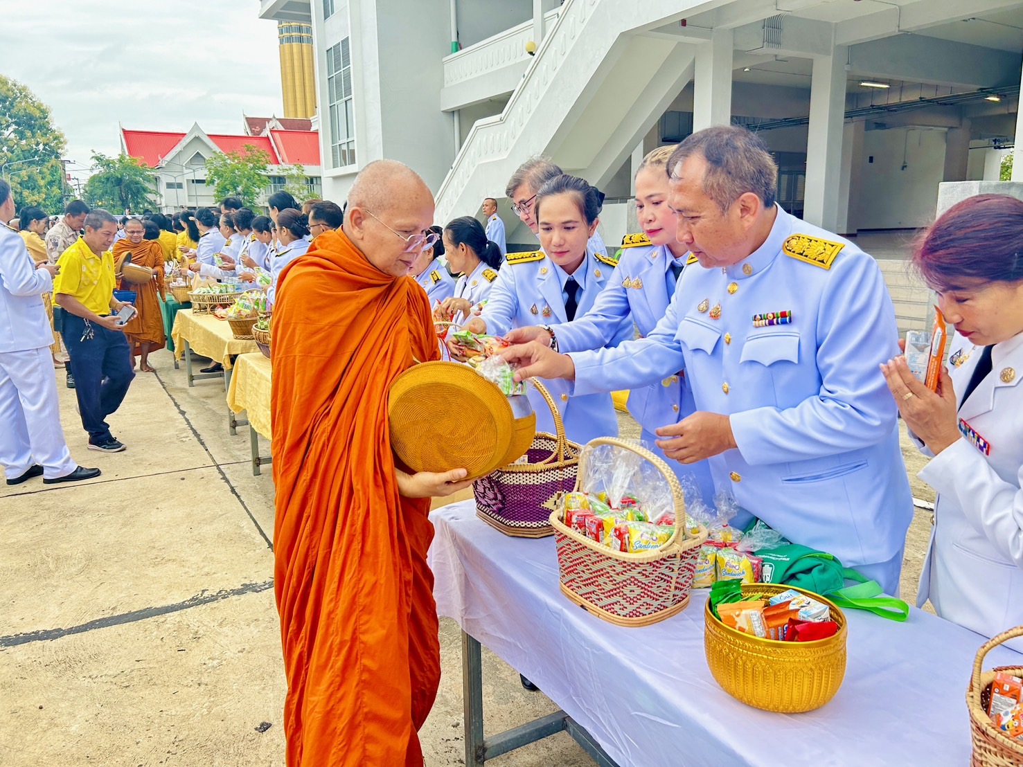 ร่วมพิธีเจริญพระพุทธมนต์ พิธีถวายสัตย์ปฏิญาณตนเป็นข้าราชการที่ดีและพิธีทำบุญตักบาตร เฉลิมพระเกียรติ พระบาทสมเด็จพระเจ้าอยู่หัว เนื่องในโอกาสมหามงคลเฉลิมพระชนมพรรษา ครบ 6 รอบ 28 กรกฎาคม 2567..คลิก