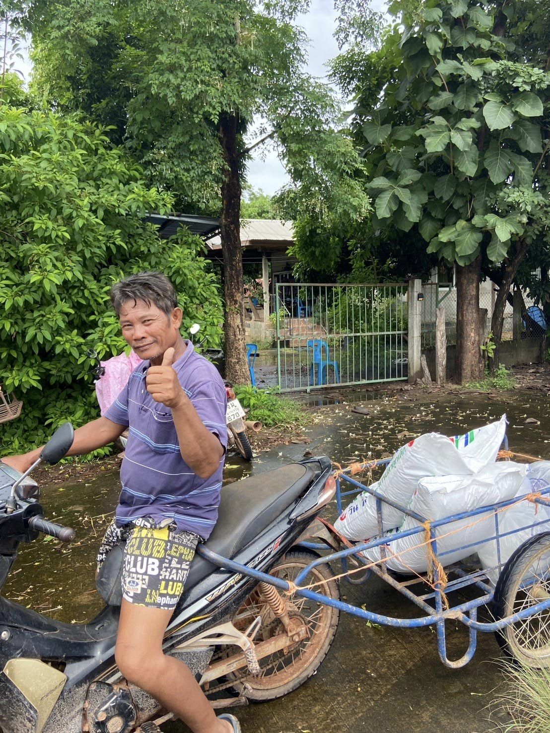 โครงการการเกษตรสร้างมูลค่ารูปแบบคำกลางโมเดล (กิจกรรมส่งเสริมการเลี้ยงปลาดุกบิ๊กอุยในบ่อพลาสติก)..คลิก