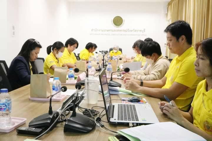 เข้าร่วมประชุมหารือการขับเคลื่อนโครงการขับเคลื่อนการเกษตรระดับหมู่บ้านสู่การผลิตสินค้าเกษตรมูลค่าสูง “1 ท้องถิ่น 1 สินค้าเกษตรมูลค่าสูง”..คลิก