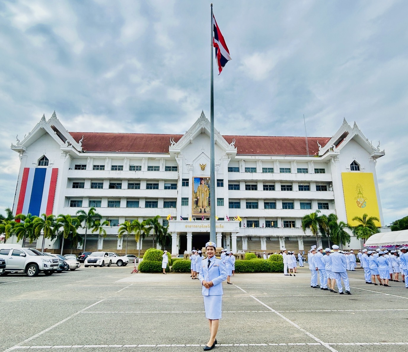 ร่วมพิธีถวายพวงมาลา น้อมรำลึกในพระมหากรุณาธิคุณ พระบาทสมเด็จพระปรมินทรมหาจุฬาลงกรณ์ พระจุลจอมเกล้าเจ้าอยู่หัว 23 ตุลาคม 2567 