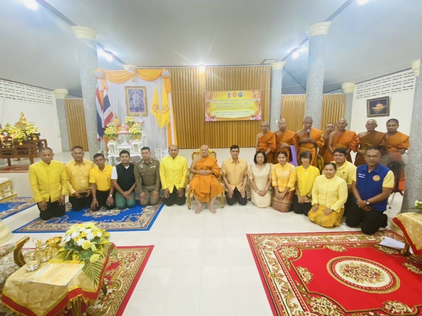 ประมงอำเภอป่าบอน ร่วมพิธีเจริญพระพุทธมนต์เฉลิมพระเกียรติ  ถวายพระพรชัยมงคลแด่พระบาทสมเด็จพระเจ้าอยู่หัว   เนื่องในโอกาสมหามงคลเฉลิมพระชนมพรรษา  6 รอบ 28 กรกฎาคม 2567..คลิก