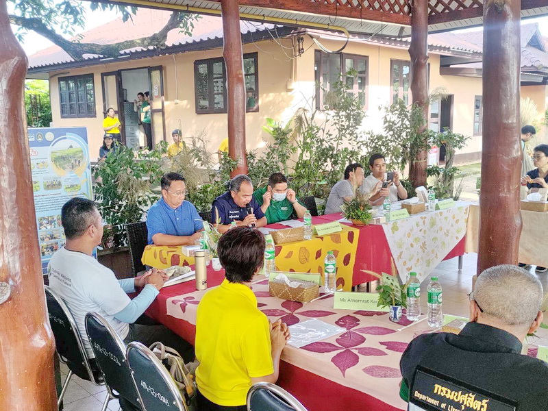 ร่วมประชุมและต้อนรับ ดร.ฉู ตงหยู ผู้อำนวยการใหญ่องค์การอาหารและเกษตรแห่งสหประชาชาติ (FAO) ณ เขตห้ามล่าสัตว์ป่าทะเลน้อย จังหวัดพัทลุง..คลิก