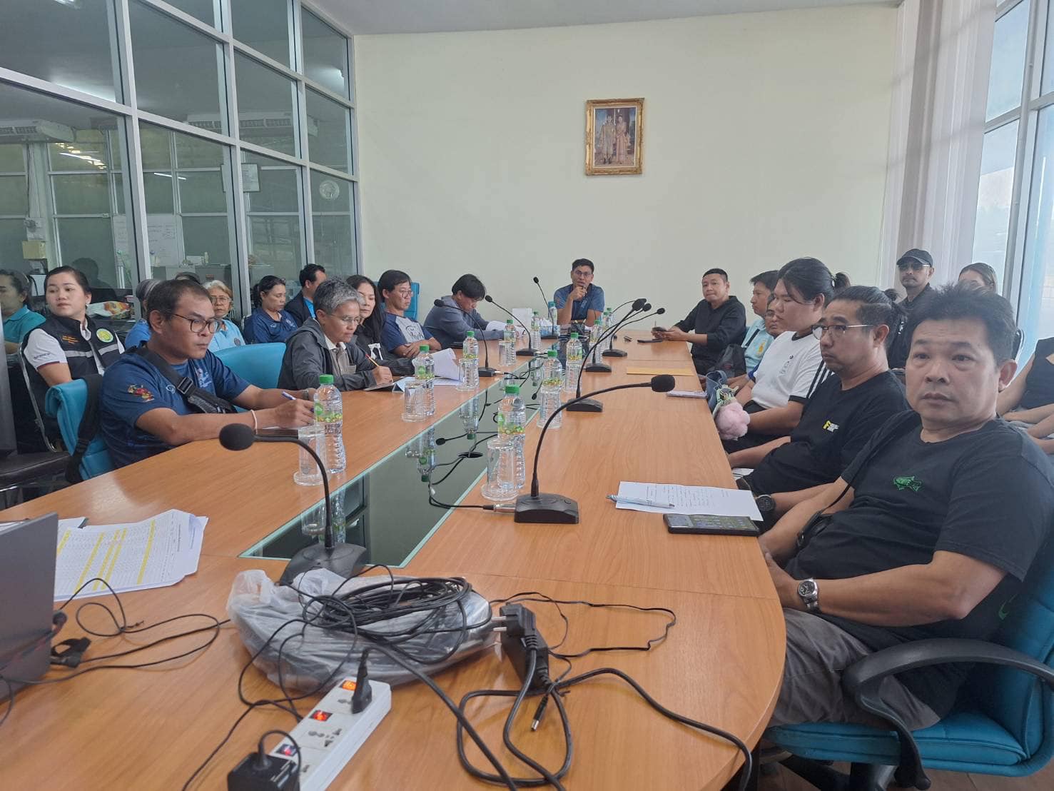 จัดประชุมเพื่อชี้แจงแผนการดำเนินโครงการและหารือการจัดงานมหกรรมสัตว์น้ำสวยงาม 3 บุรี..คลิก