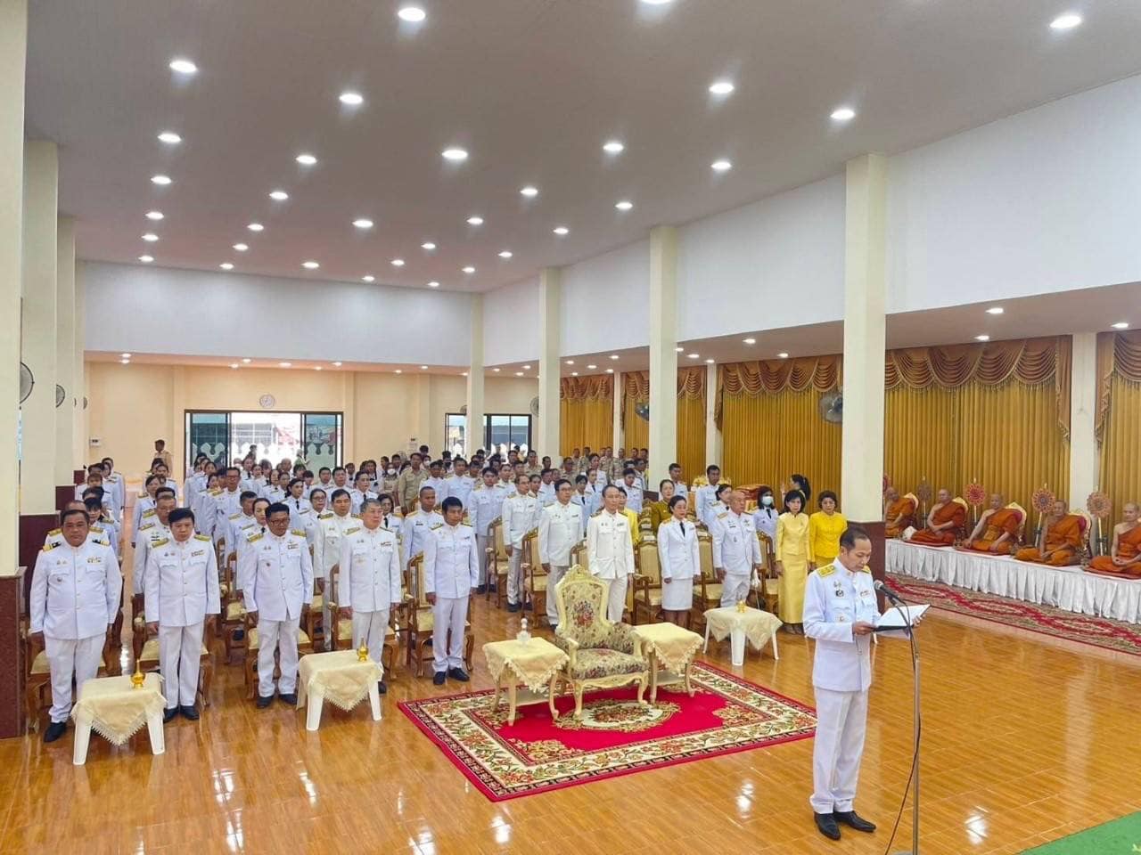 เข้าร่วมพิธีเจริญพระพุทธมนต์และทำบุญตักบาตรถวายพระราชกุศล และพิธีทางศาสนามหามงคลถวายพระราชกุศล เนื่องในโอกาสพระราชพิธีสมมงคลพระชนมายุเท่าพระบาทสมเด็จพระพุทธยอดฟ้าจุฬาโลกมหาราชสมเด็จพระปฐมบรมกษัตริยาธิราชแห่งพระราชวงศ์จักรี..คลิก