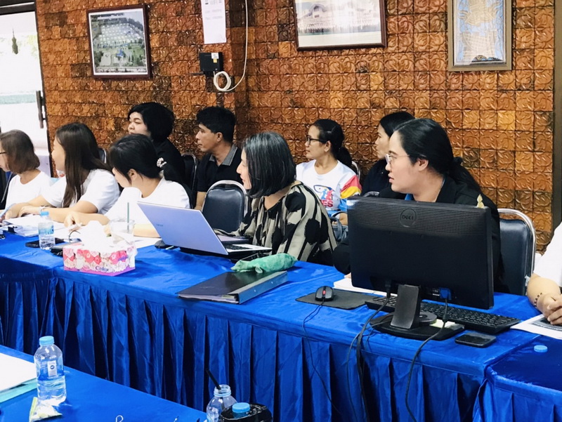 ร่วมต้อนรับอธิบดีกรมประมง ณ ห้องประชุมของศูนย์ ฯ..คลิก