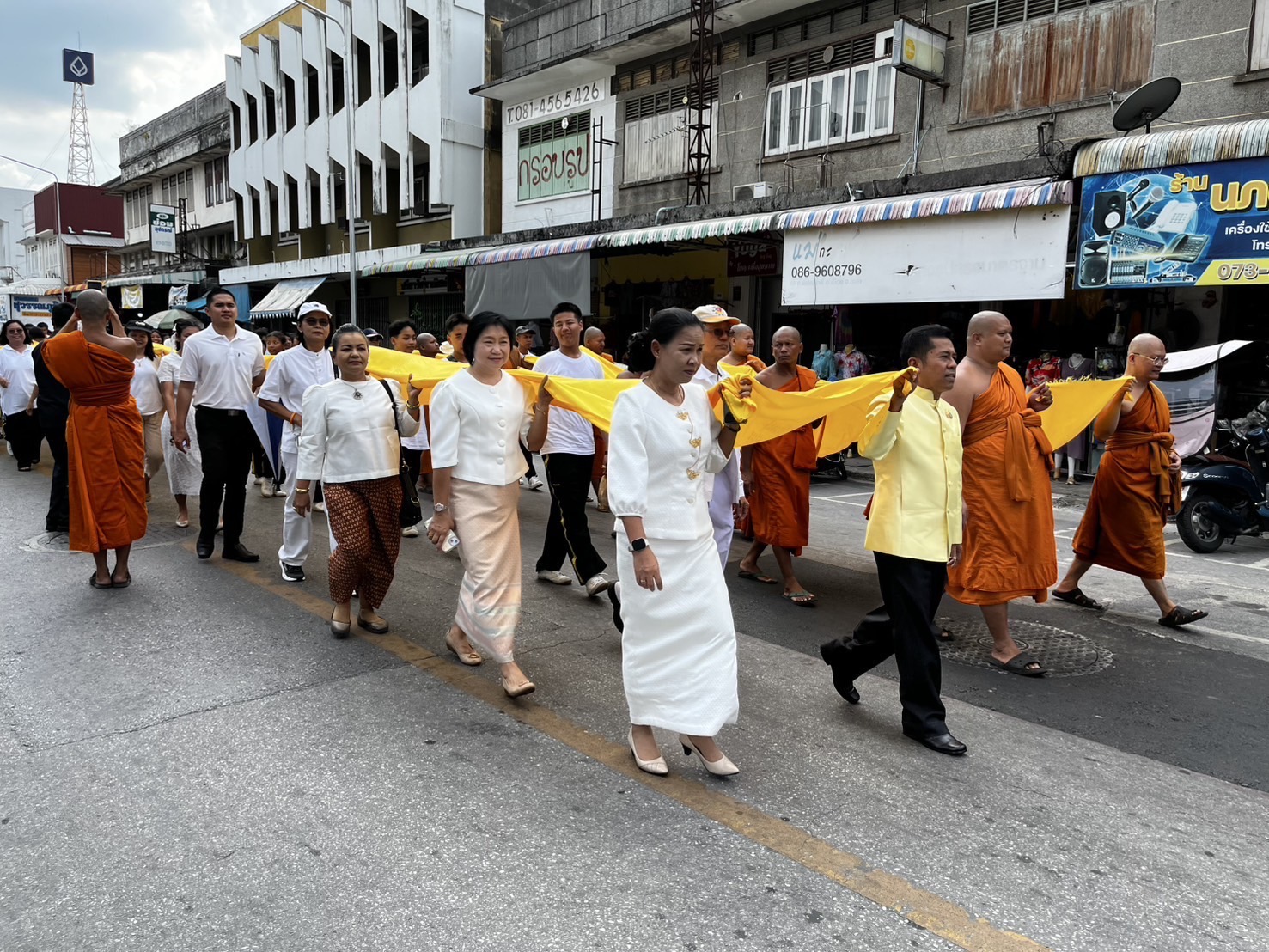 ร่วมกิจกรรมส่งเสริมพระพุทธศาสนา..คลิก