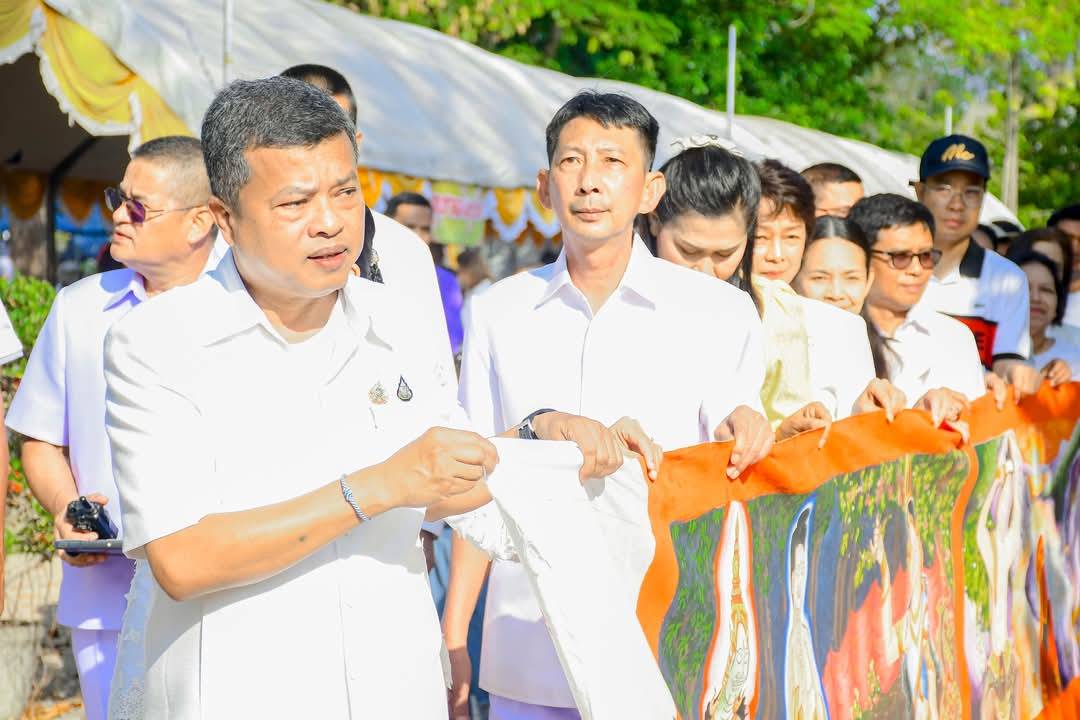 หัวหน้ากลุ่มบริหารจัดการด้านการประมง พร้อมด้วย เจ้าพนักงานประมงปฎิบัติงาน เข้าร่วมโครงการส่งเสริม การจัดกิจกรรมทางพระพุทธศาสนา เนื่องในเทศกาลวันมาฆบูชา พุทธศักราช 2568 จังหวัดพัทลุง กิจกรรมแห่ผ้าพระบรมพระธาตุเจดีย์เขียนบางแก้ว ณ วัดพระบรมธาตุเจดีย์เขียนบางแก้ว หมู่ที่ 4  ตำบลจองถนน อำเภอเขาชัยสน จังหวัดพัทลุง..คลิก