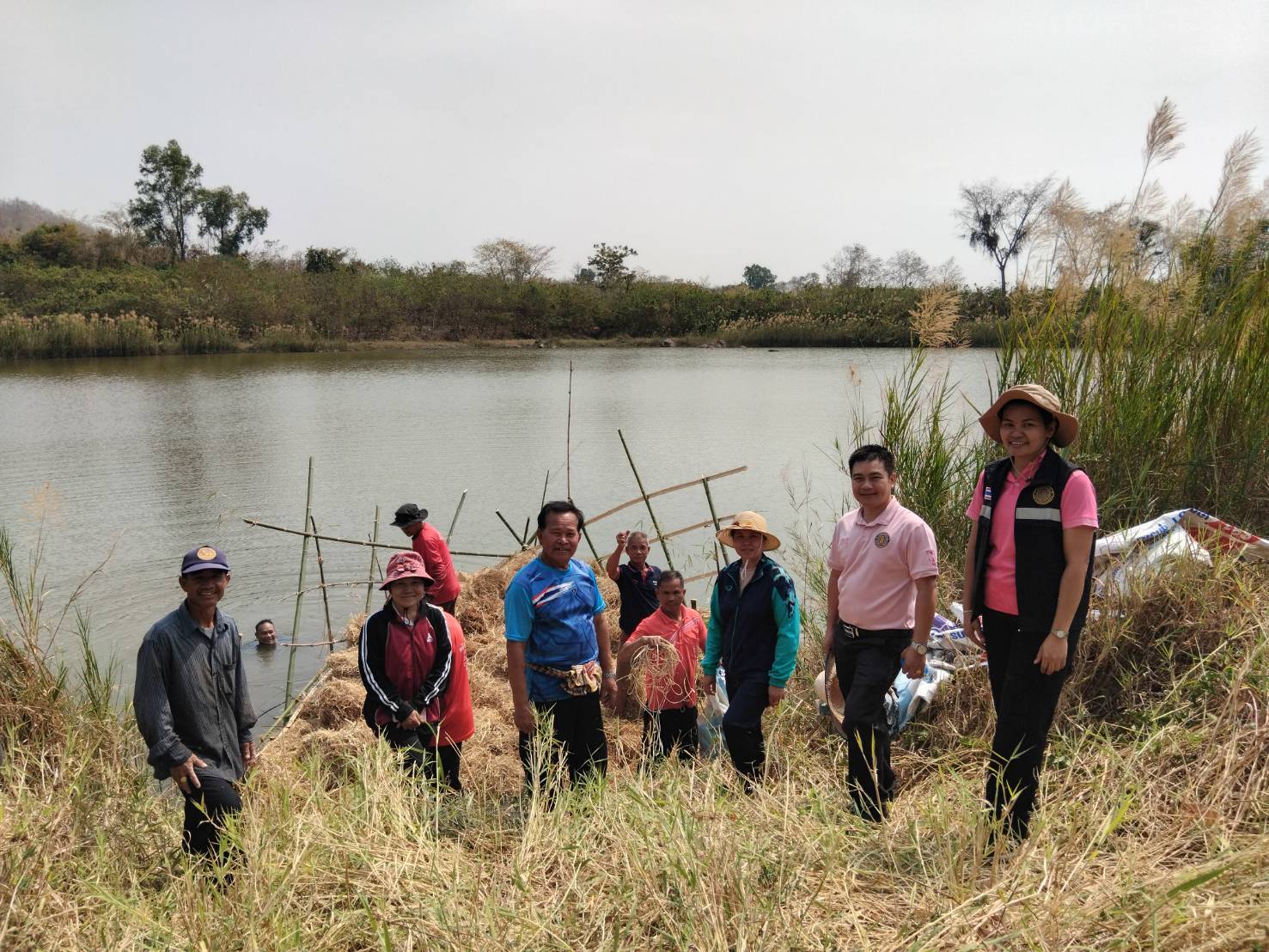 สำนักงานประมงจังหวัดหนองบัวลำภู ฝึกอบรมเชิงปฎิบัติการ โครงการเพิ่มประสิทธิภาพการเกษตรมูลค่าสูง สู่เกษตรนวัตกรรมชั้นสูง กิจกรรม ส่งเสริมการเพิ่มผลผลิตสัตว์น้ำในแหล่งน้ำชุมชน (ฟางมาปลาโต)