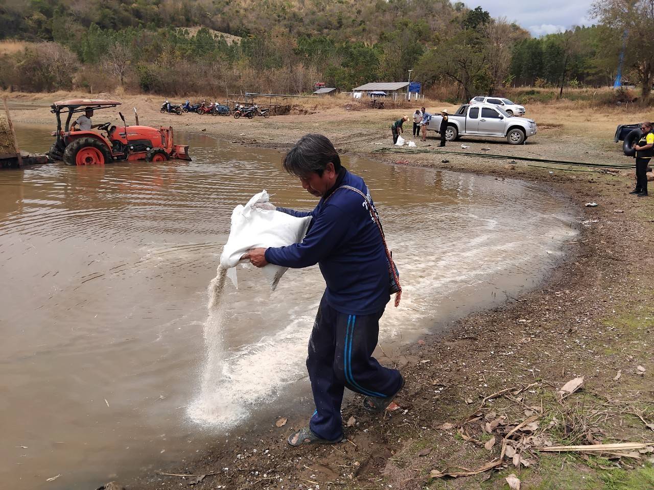 สำนักงานประมงจังหวัดหนองบัวลำภู  ฝึกอบรมเชิงปฎิบัติการ โครงการเพิ่มประสิทธิภาพการเกษตรมูลค่าสูง สู่เกษตรนวัตกรรมชั้นสูง กิจกรรม ส่งเสริมการเพิ่มผลผลิตสัตว์น้ำในแหล่งน้ำ