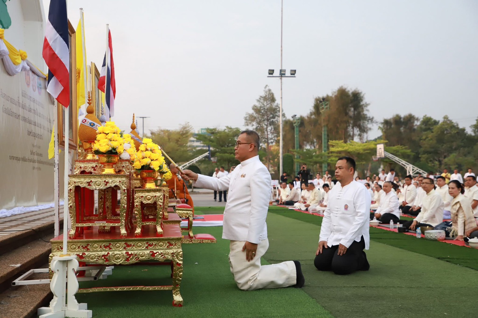 ประมงอุบลฯ ร่วมทำบุญตักบาตรและบรรยายธรรม โครงการ ร้อยใจไทย สืบสานราชธรรม ทั้งแผ่นดิน เพื่อถวายเป็นพระราชกุศล แด่พระบาทสมเด็จพระวชิรเกล้าเจ้าอยู่หัว ในปีเฉลิมพระเกียรติพระชนมพรรษา ครบ 6 รอบ 72 พรรษา