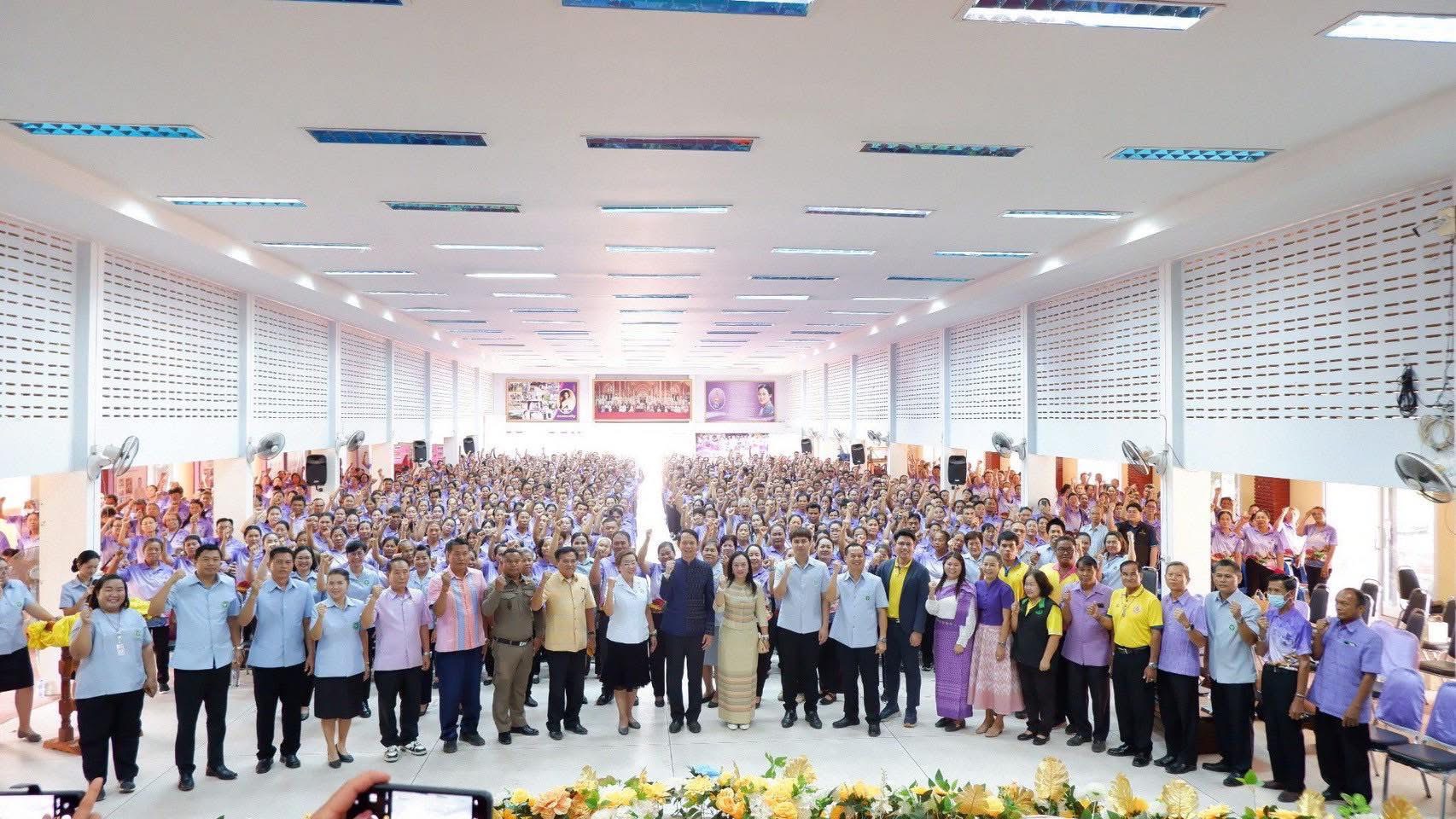 ประมงอำเภอสิรินธร ร่วมเป็นเกียรติในวันอาสาสมัครสาธารณสุขแห่งชาติ อำเภอสิรินธร ประจำปี 2568..คลิก