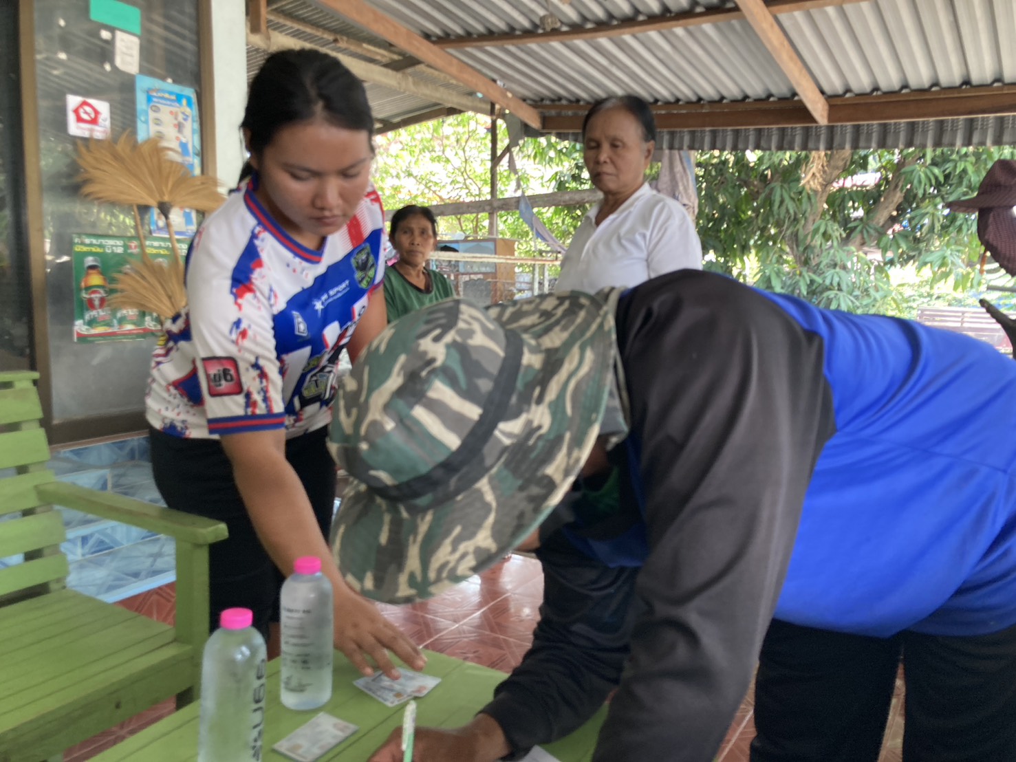 สำรวจข้อมูลชาวประมงที่มีการจับผลผลิตสัตว์น้ำในแหล่งน้ำหนองพร่อง..คลิก