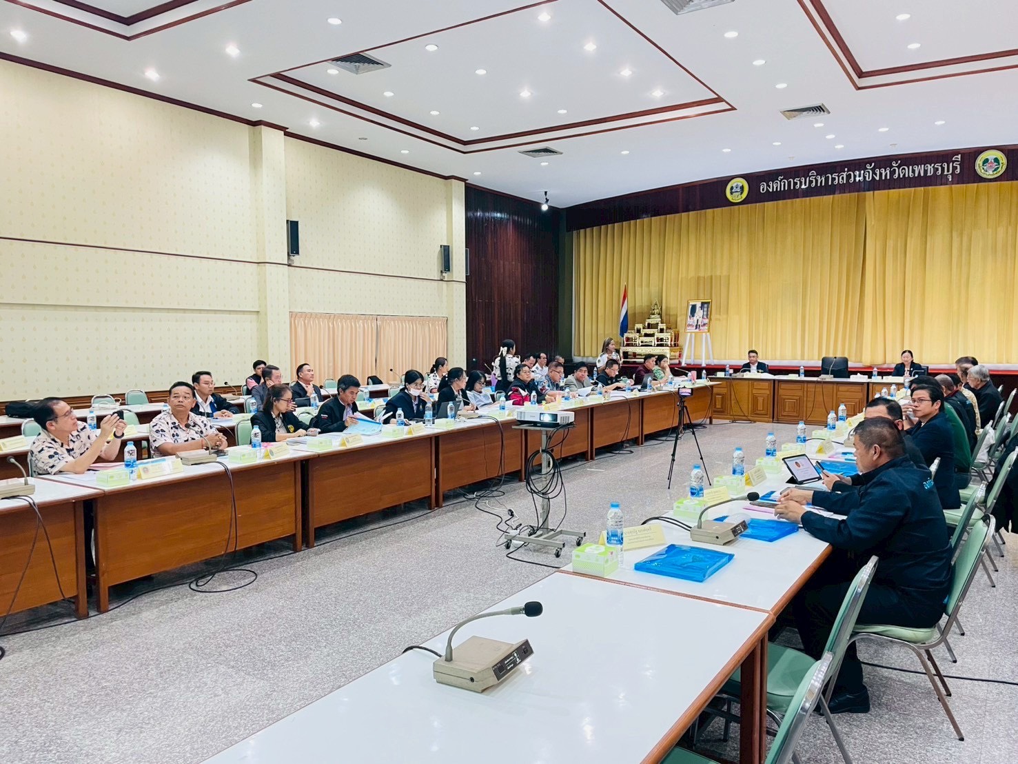 ประชุมคณะกรรมการลุ่มน้ำเพชรบุรี-ประจวบคีรีขันธ์