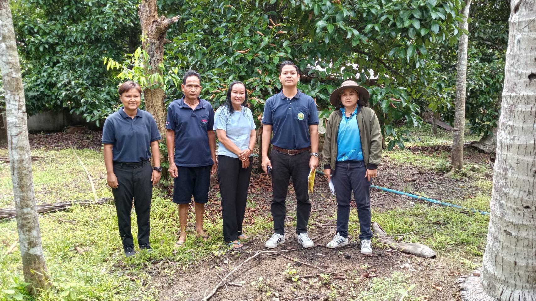 นักวิชาการประมง ลงพื้นที่ร่วมกับเจ้าหน้าที่สำนักงานเกษตรและสหกรณ์จังหวัดพัทลุง สถานีพัฒนาที่ดินจังหวัดพัทลุง  สำนักงานเกษตรอำเภอ เก็บข้อมูลผู้กู้ยืมกองทุนหมุนเวียน  โครงการส่งเสริมพัฒนาและฟื้นฟูอาชีพลูกหนี้ของกองทุนหมุนเวียนเพื่อการกู้ยืมแก่เกษตรกร ปีงบประมาณ พ.ศ. 2568 พื้นที่อำเภอป่าพะยอม จังหวัดพัทลุง 