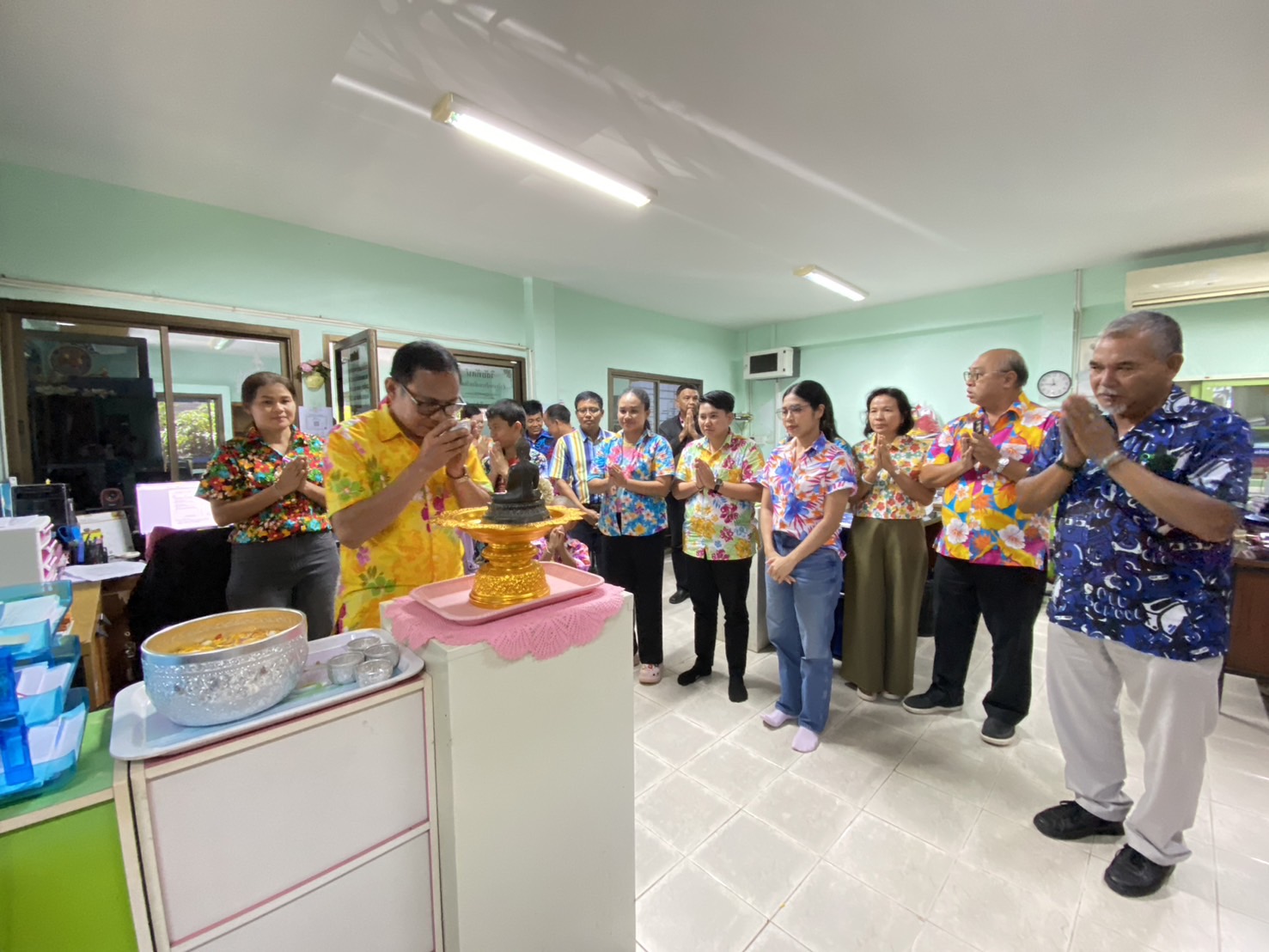 สำนักงานประมงจังหวัดพัทลุง  จัดกิจกรรม สืบสานประเพณีสงกรานต์  ประจำปีพุทธศักราช 2568