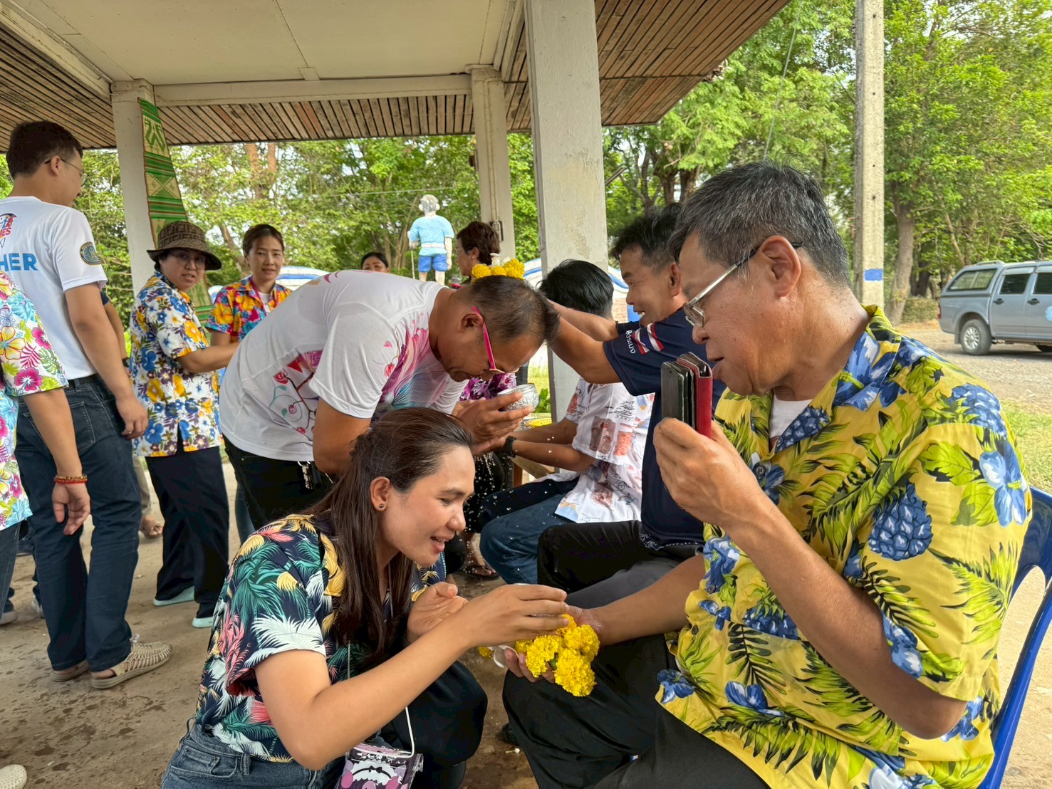 กิจกรรมสรงน้ำพระ รดน้ำดำหัวผู้สูงอายุ เนื่องในประเพณีสงกรานต์และปีใหม่ไทย สืบสานสงกรานต์วิถีไทย ประจำปี 2568