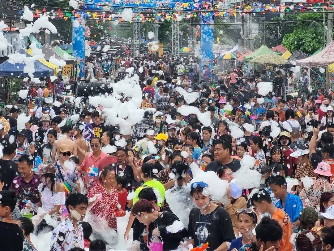 ร่วมพิธีเปิดงานมหกรรมสงกรานต์ ประจำปี 2568..คลิก