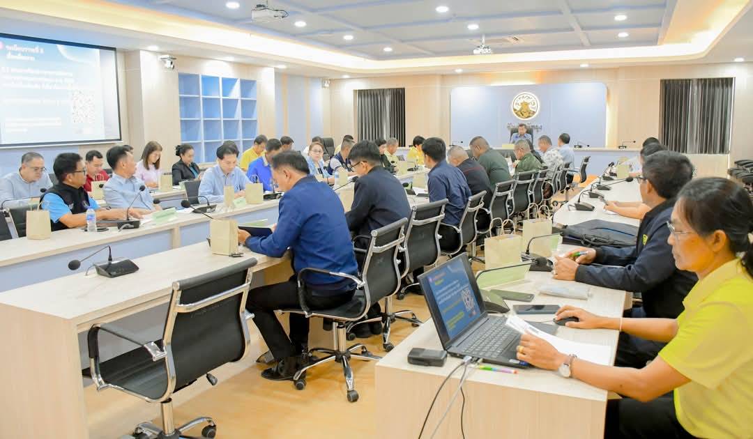 สำนักงานประมงจังหวัดพัทลุง  จัดประชุมคณะทำงาน และเจ้าหน้าที่ชุดปฏิบัติการ  สร้างความมั่นคงในลุ่มน้ำทะเลสาบสงขลา  แบบบูรณาการลดความขัดแย้งของสังคม  ณ ห้องประชุมอิรวดี ชั้น 3 ศาลากลางจังหวัดพัทลุง จังหวัดพัทลุง..คลิก