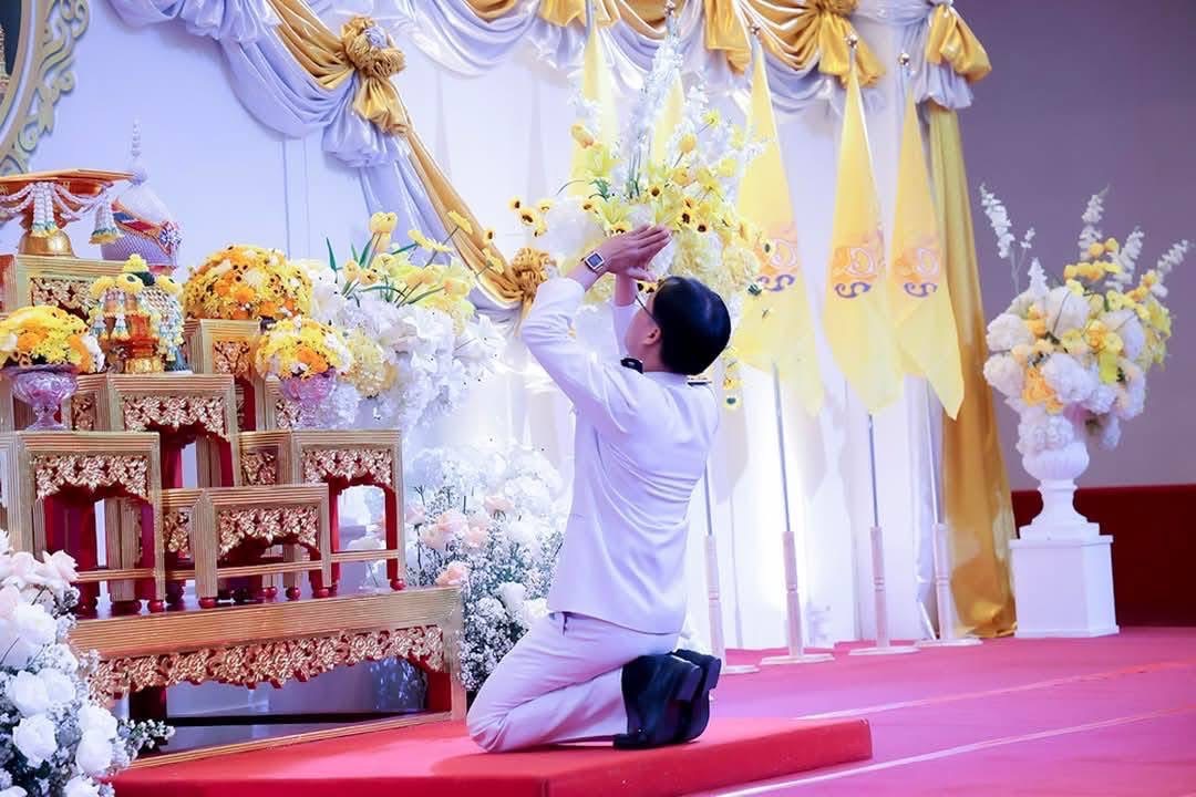 ร่วมเป็นเกียรติในพิธีรับสนองพระบรมราชโองการฯ..คลิก