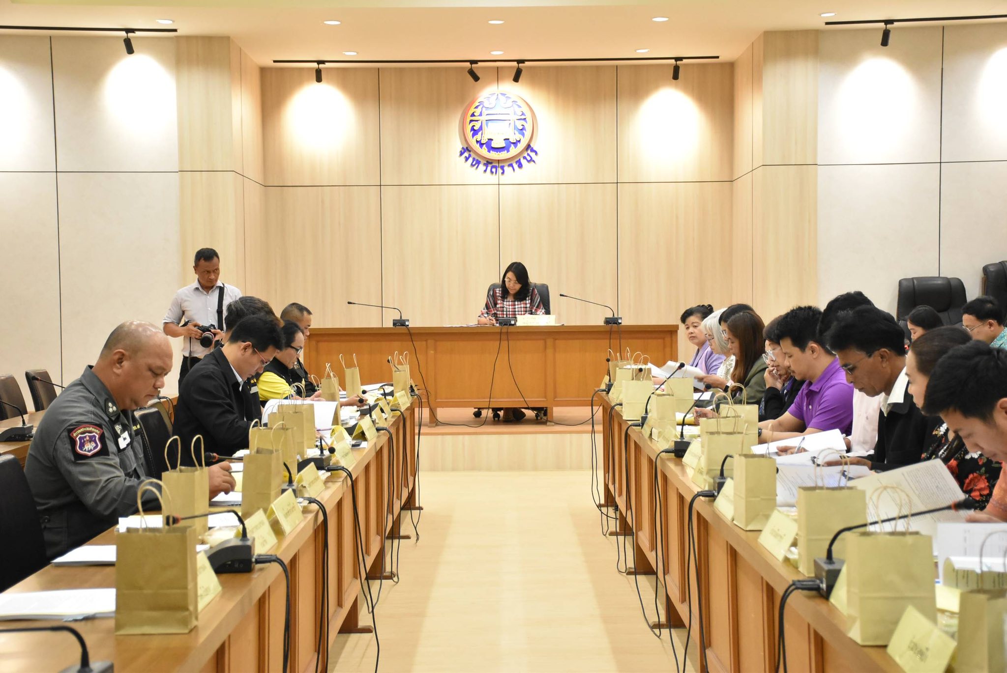 เข้าร่วมการประชุมคณะกรรมการติดตามและขับเคลื่อนโครงการอันเนื่องมาจากพระราชดำริ จังหวัดราชบุรี ครั้งที่ 1/2568..คลิก
