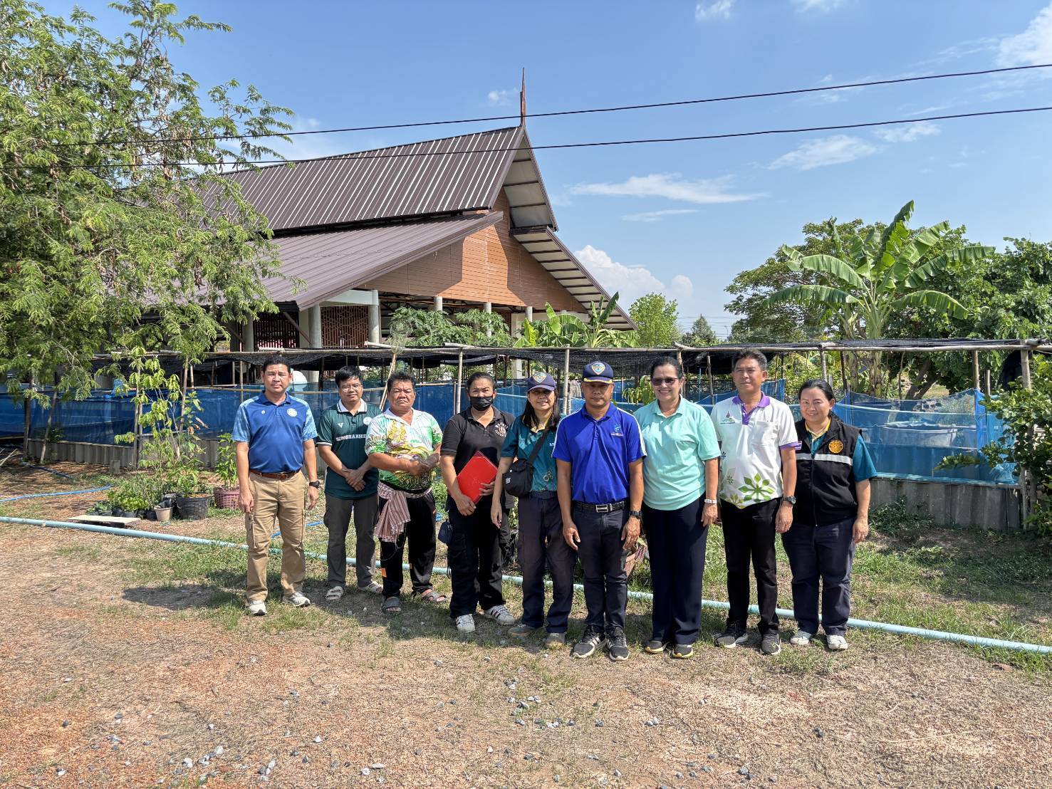 ฺฺฺเยี่ยมชมกิจการส่งเสริมอาชีพด้านการประมงในเขตพื้นที่รับผิดชอบของ สำนักงานประมงอำเภอบ้านดุง..คลิก