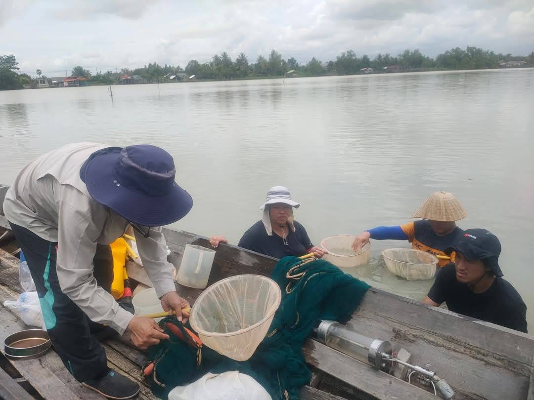 กลุ่มบริหารจัดการด้านการประมง เข้าร่วมเป็นผู้กำกับ ดูแล  ในการทำประโยชน์ทางวิชาการ ตามโครงการจัดทำรายงาน การประเมินผลกระทบสิ่งแวดล้อมและสำรวจออกแบบสะพานข้ามคลองหลวงและถนนเชื่อม อำเภอปากพะยูน จังหวัดพัทลุง  อำเภอควนเนียง จังหวัดสงขลา..คลิก