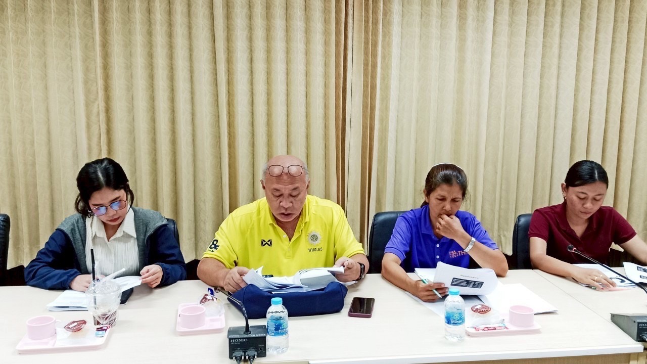 หัวหน้ากลุ่มพัฒนาและส่งเสริมอาชีพการประมง พร้อมด้วย  นักวิชาการประมงปฏิบัติการ เข้าร่วมประชุมจัดทำแผนพัฒนาการเกษตรและสหกรณ์ของจังหวัดพัทลุง (พ.ศ. 2566 - 2570)  ฉบับทบทวน ประจำปีงบประมาณ พ.ศ. 2570  ณ ห้องประชมสำนักงานเกษตรและสหกรณ์ จังหวัดพัทลุง  ชั้น 4 ศาลากลางจังหวัดพัทลุง..คลิก