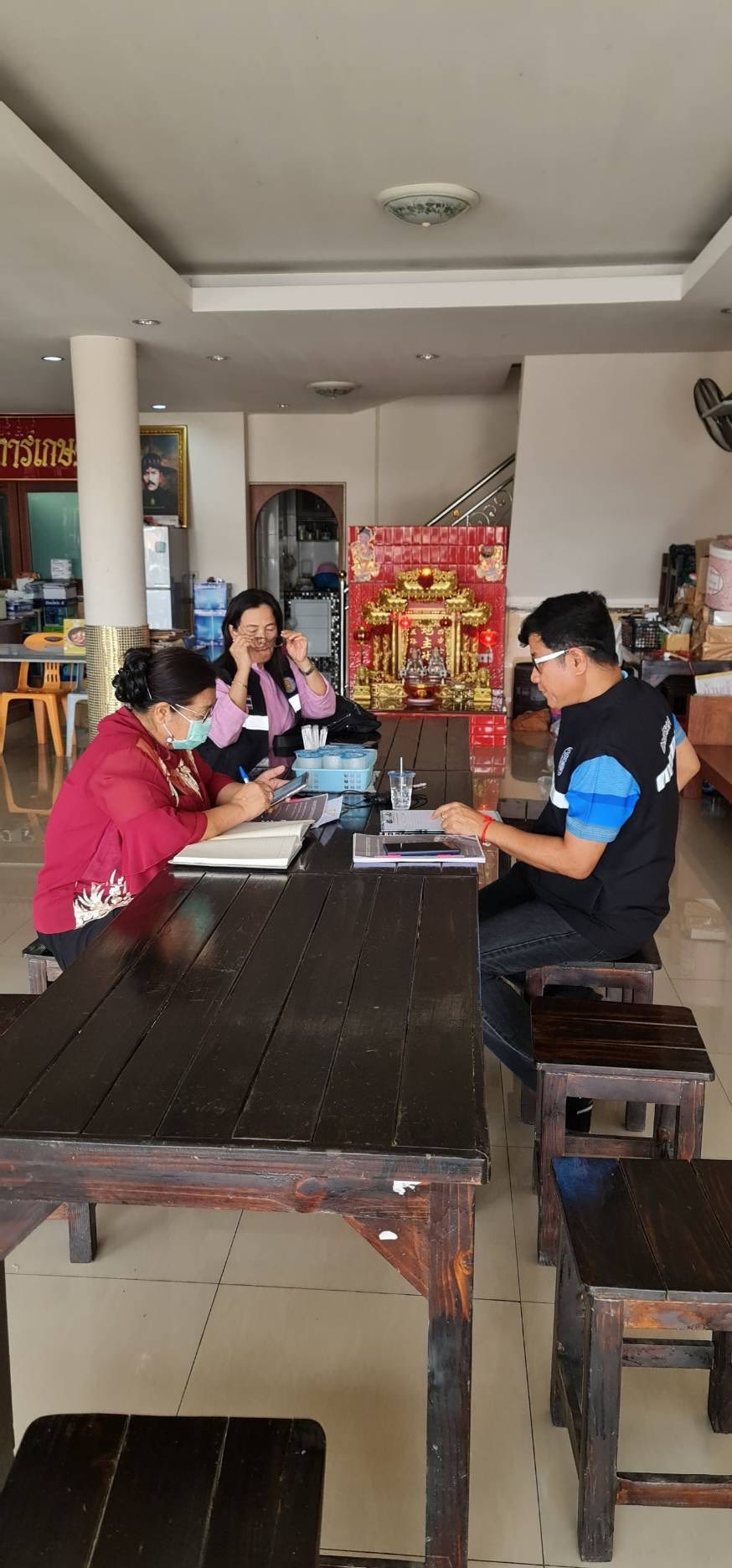 ลงพื้นที่ชี้แจงหลักเกณฑ์เงื่อนไข วิธีการดำเนินงานตามโครงการส่งเสริมการรณรงค์บริโภคสินค้ากุ้ง ปี 2567 จังหวัดราชบุรี (รอบขยายเวลาโครงการ)..คลิก