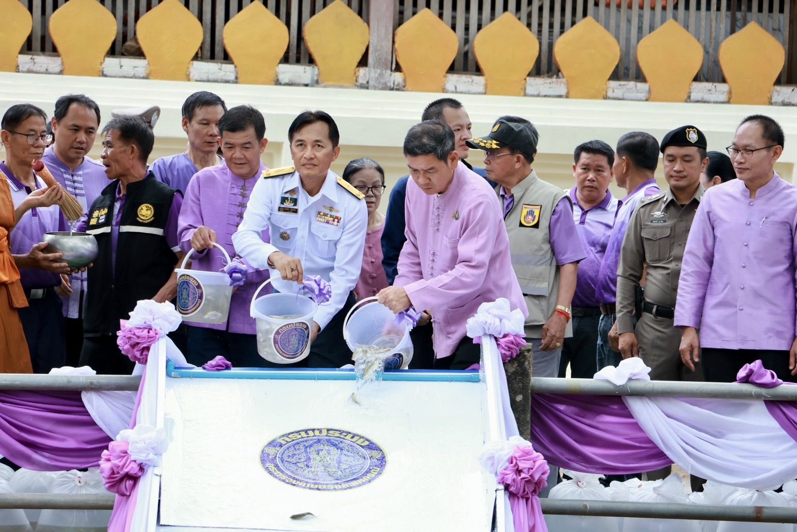 พิธีปล่อยพันธุ์สัตว์น้ำเนื่องในโอกาสวันเฉลิมพระชนมพรรษา สมเด็จพระนางเจ้าสุทิดา พัชรสุธาพิมลลักษณ พระบรมราชินี 3 มิถุนายน 2568