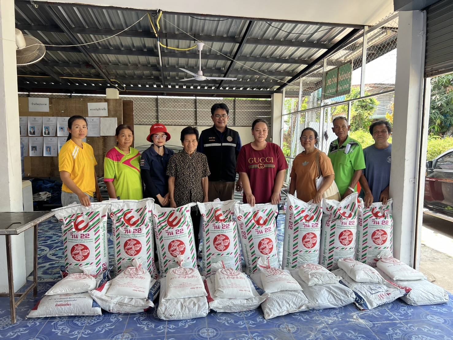 วันที่ศุกร์ที่ 2 พฤษภาคม 2568 สำนักงานประมงจังหวัดหนองบัวลำภู ดำเนินการส่งมอบปัจจัยการผลิต ให้แก่เกษตรกรตามโครงการส่งเสริมเกษตรกรเชิงรุกด้านประมง (Zoning by Agri Map) ประจำปี 2568 เกษตรกร จำนวน 10 ราย ปัจจัยการผลิต..คลิก
