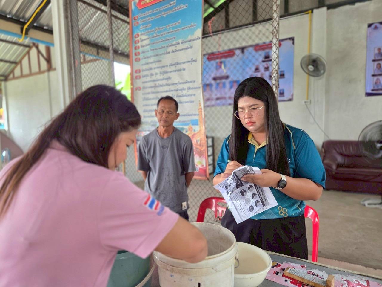 ประมงอุบลราชธานี ดำเนินงานตามแผนงานโครงการพัฒนาอาชีพการเพาะเลี้ยงปลาตะเพียนขาวในบ่อดิน งบกลุ่มจังหวัดภาคตะวันออกเฉียงเหนือตอนล่าง 2 ประจำปีงบประมาณ 2568