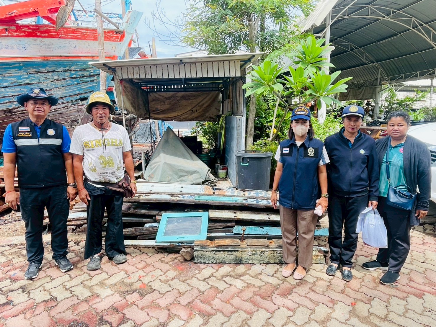 ตรวจสอบเรือประมงที่เข้าร่วมโครงการนำเรือประมงออกนอกระบบ