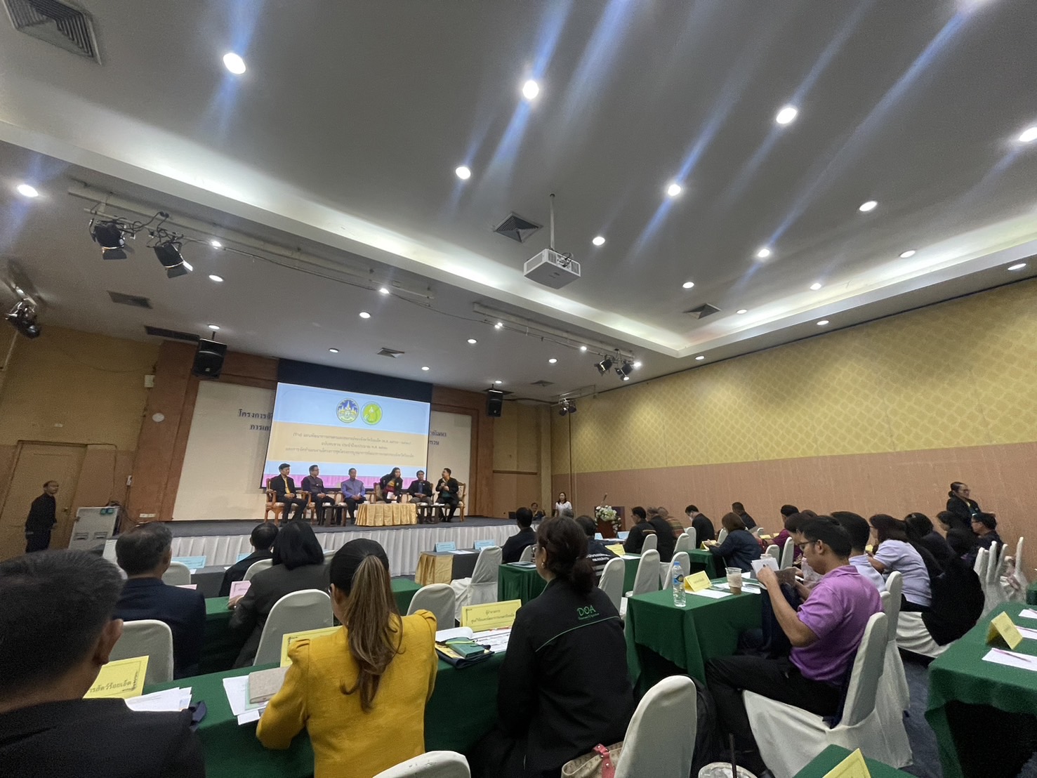 ร่วมการประชุมสัมนาเชิงปฎิบัติการ “รับฟังความคิดเห็นที่มีต่อร่างแผนพัฒนาการเกษตรและสหกรณ์ของจังหวัดร้อยเอ็ด (พ.ศ. 2566 - 2570) ฉบับทบทวนประจำปีงบประมาณ พ.ศ. 2570”