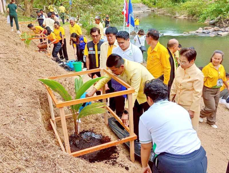 ร่วมปล่อยพันธุ์สัตว์น้ำเนื่องในวันประมงแห่งชาติ ปี 2568 จังหวัดพัทลุง