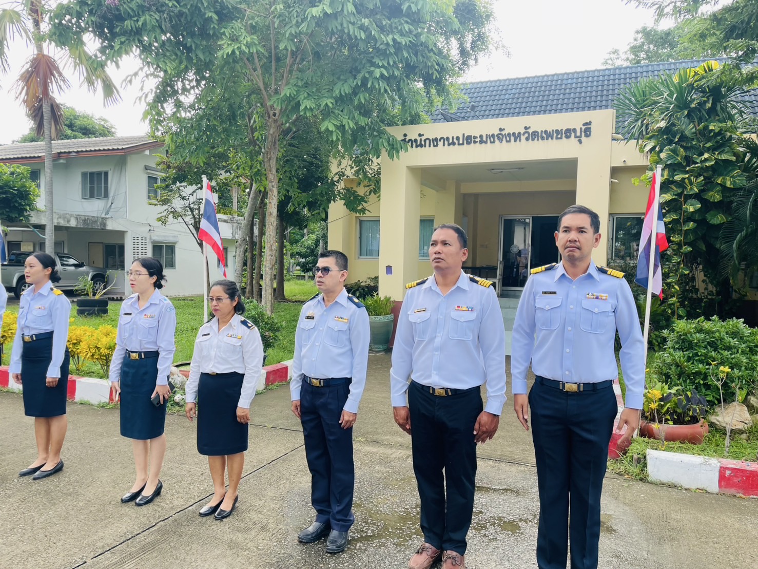 จัดกิจกรรมเคารพธงชาติและร้องเพลงชาติไทย เนื่องในวันพระราชทานธงชาติไทย