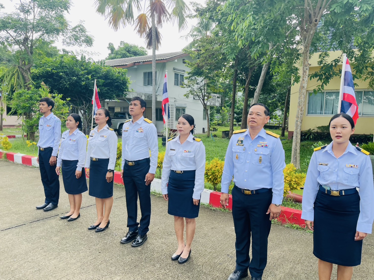 จัดกิจกรรมเคารพธงชาติและร้องเพลงชาติไทย เนื่องในวันพระราชทานธงชาติไทย