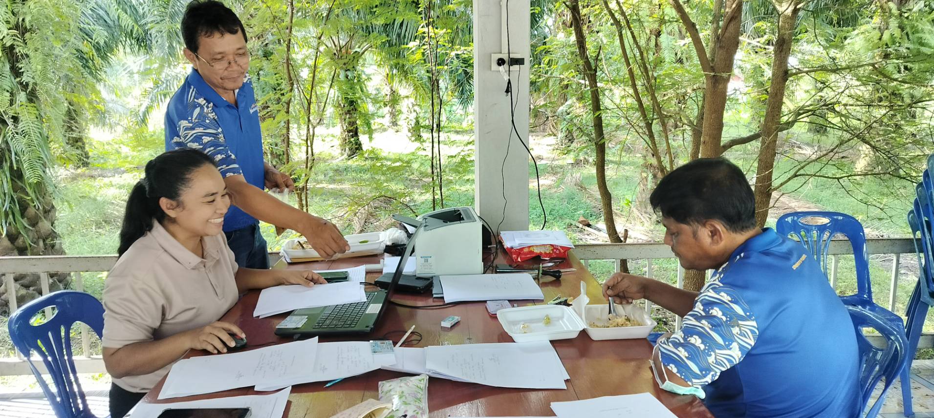 ประมงอำเภอเขาชัยสน พร้อมด้วย ประมงอำเภอควนขนุน    ประมงอำเภอบางแก้ว ประมงอำเภอป่าบอน และ  ประมงอำเภอตะโหมด รับขึ้นทะเบียนผู้ทำการประมง (ทบ.3)  พื้นที่หมู่ที่ 6, 8 ตำบลหานโพธิ์ อำเภอเขาชัยสน