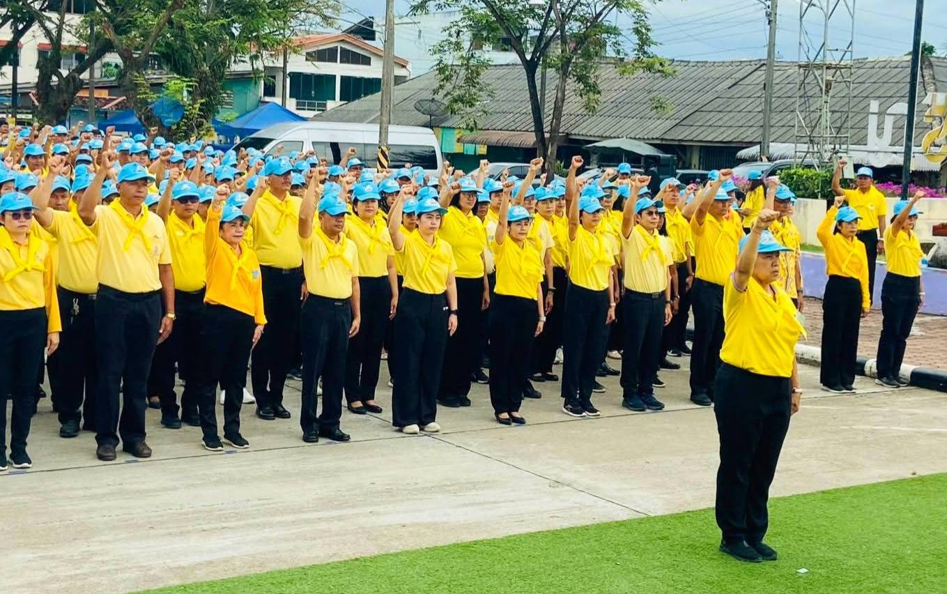 กลุ่มบริหารจัดการด้านการประมง เข้าร่วมกิจกรรมจิตอาสา ถวายเป็นพระราชกุศล เนื่องในวันคล้ายวันสวรรคต พระบาทสมเด็จพระจุลจอมเกล้าเจ้าอยู่หัว ณ บริเวณสถานีรถไฟอำเภอบางแก้ว และลงพื้นที่ติดต่อประสานงาน การจัดเตรียมสถานที่กิจกรรมปล่อยพันธุ์สัตว์น้ำ  โครงการเพิ่มผลผลิตสัตว์น้ำในแหล่งน้ำชุมชน  ณ วังมัจฉา หมู่ที่ 2 ตำบลโตนดด้วน