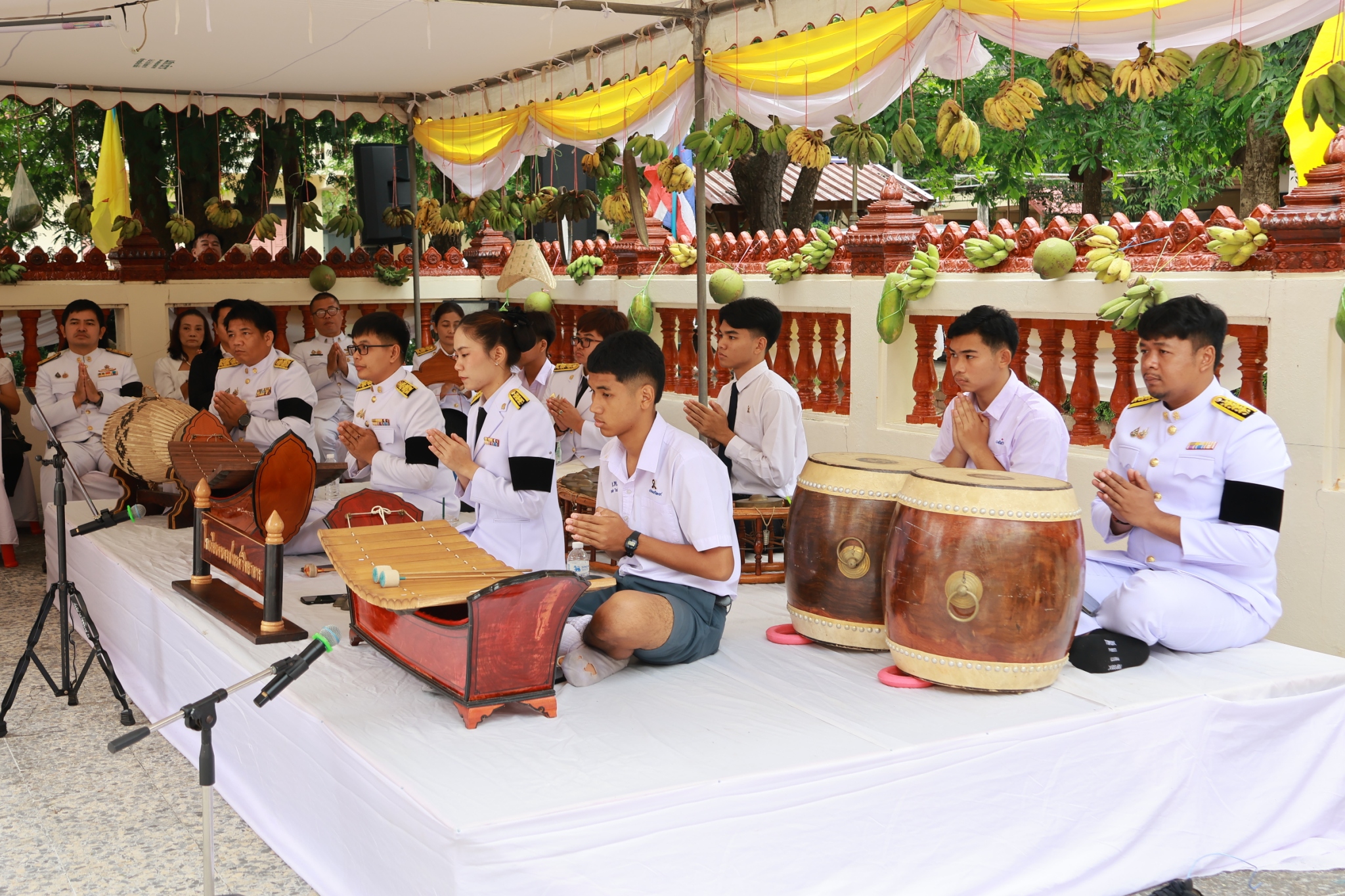 ร่วมพิธีทอดกฐินพระราชทาน ประจำปีพุทธศักราช 2568