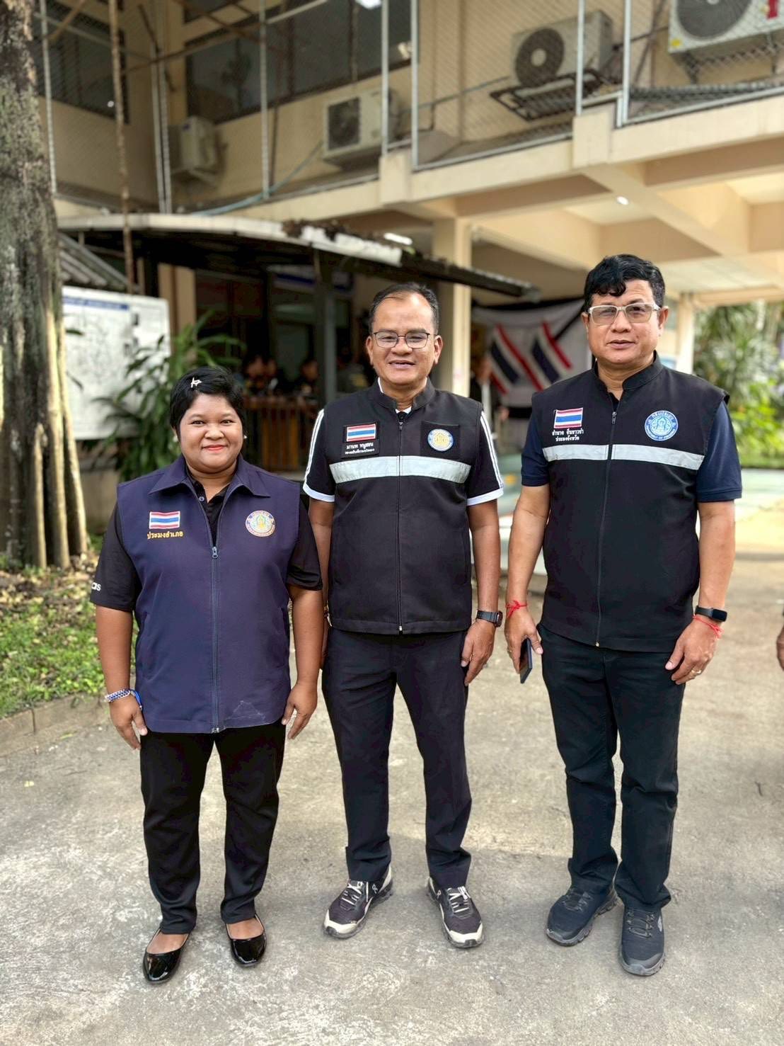 ร่วมต้อนรับรองนายกรัฐมนตรีและรัฐมนตรีว่าการกระทรวงเกษตรและสหกรณ์ (ร้อยเอกธรรมนัส พรหมเผ่า) 