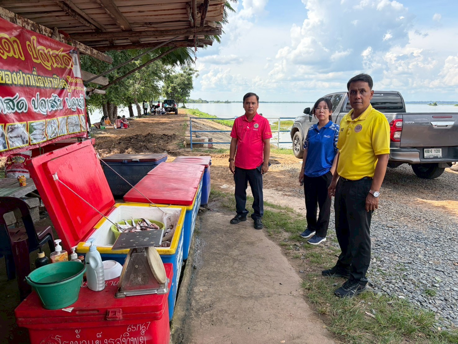 “ประมงศรีสะเกษ ลงพื้นที่ติดตาม เฝ้าระวัง สถานการณ์น้ำ ณ เขื่อนราษีไศล”