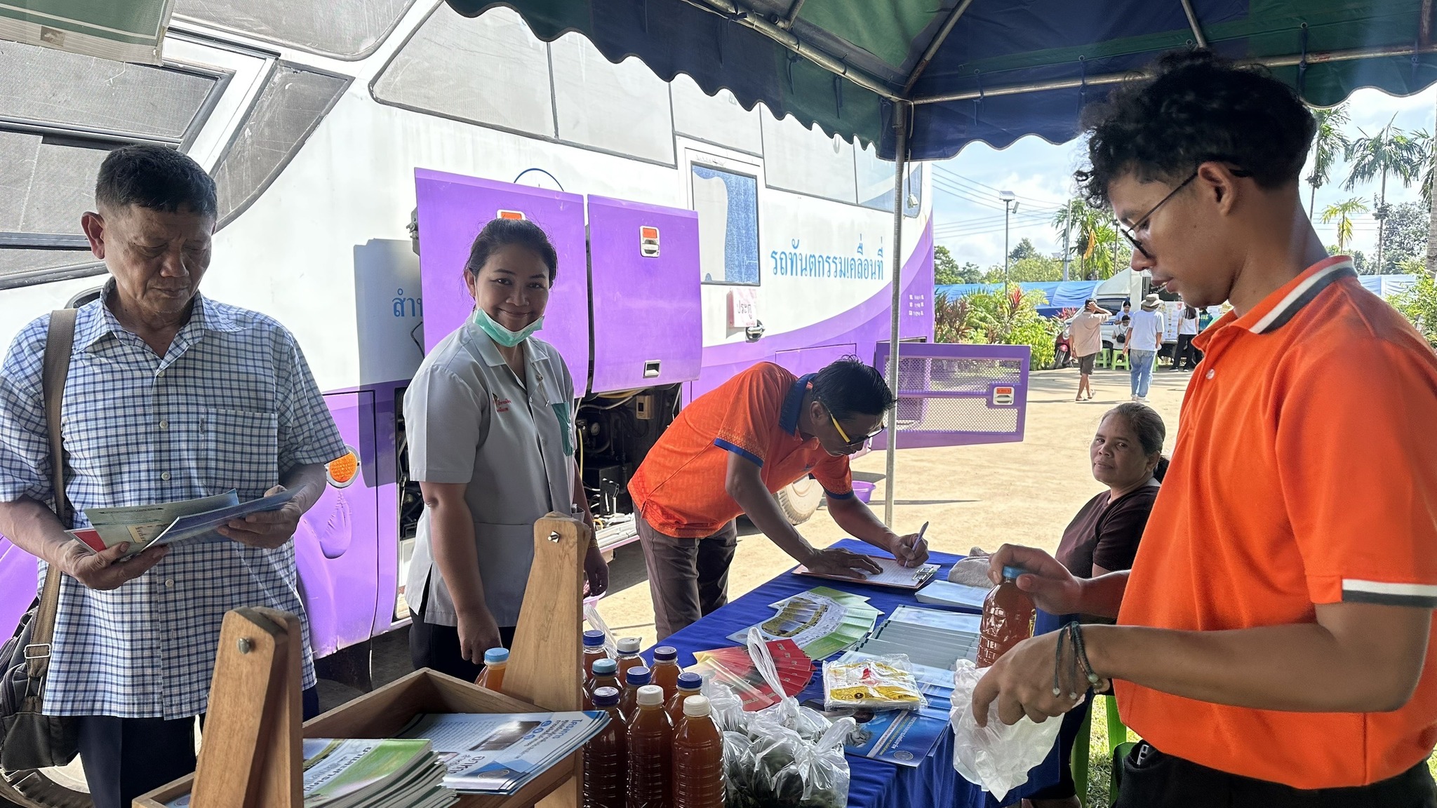 “สำนักงานประมงศรีสะเกษ ร่วมออกหน่วยแพทย์เคลื่อนที่ให้บริการประชาชนในพื้นที่อำเภอขุนหาญ”
