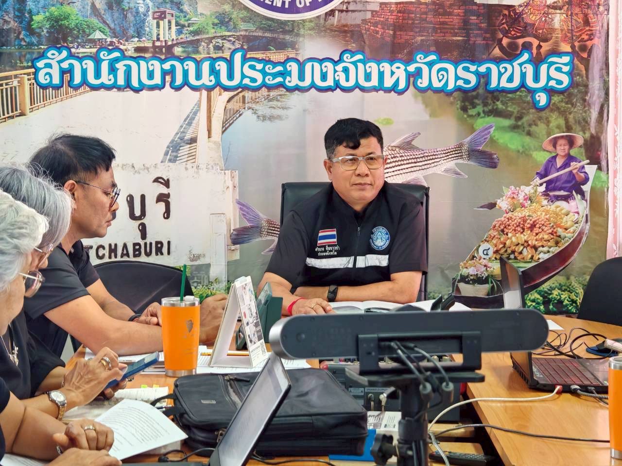 จัดประชุมชี้แจงแผนการดำเนินงานโครงการและหารือแนวทางการจัดงานมหกรรมสัตว์น้ำสวยงาม 3 บุรี..คลิก