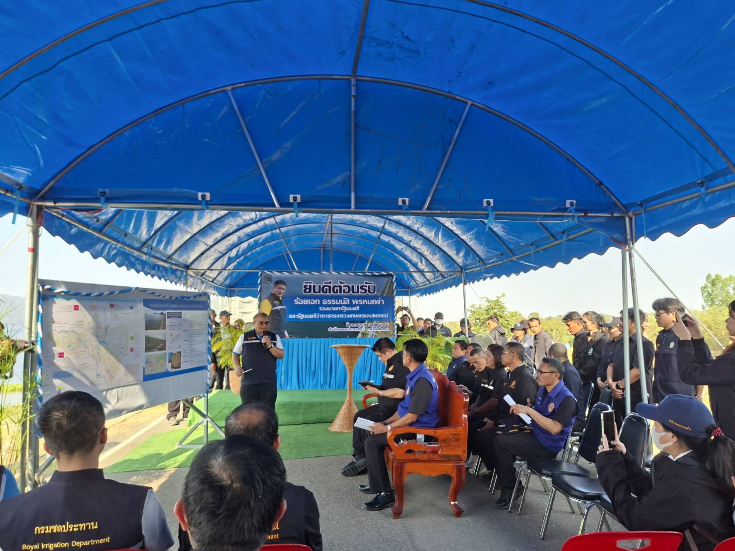 ศปจ.นครสวรรค์ ร่วมให้การต้อนรับวันที่ 22 มกราคม 2569 ร้อยเอกธรรมนัส  พรหมเผ่า รองนายกรัฐมนตรีและรัฐมนตรีว่าการกระทรวงเกษตรและสหกรณ์ ตรวจราชการที่อ่างเก็บคลองโพธิ์ อ.แม่เปิน จ.นครสวรรค์ โดยมีข้าราชการในสังกัดกระทรวงเกษตรและสหกรณ์ และข้าราชการในสังกัดกรมประมงในพื้นที่จังหวัดนครสวรรค์ ร่วมให้การต้อนรับ