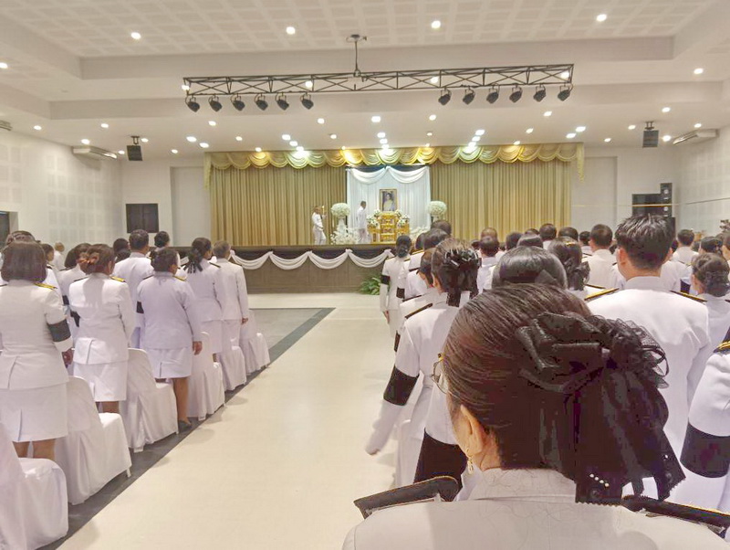 ร่วมพิธีบำเพ็ญกุศล ในวาระครบ 100 วัน (สตมวาร) แห่งการสวรรคต เพื่อถวายเป็นพระราชกุศลแด่สมเด็จพระนางเจ้าสิริกิติ์ พระบรมราชีนีนาถ พระบรมราชชนนีพันปีหลวง..คลิก
