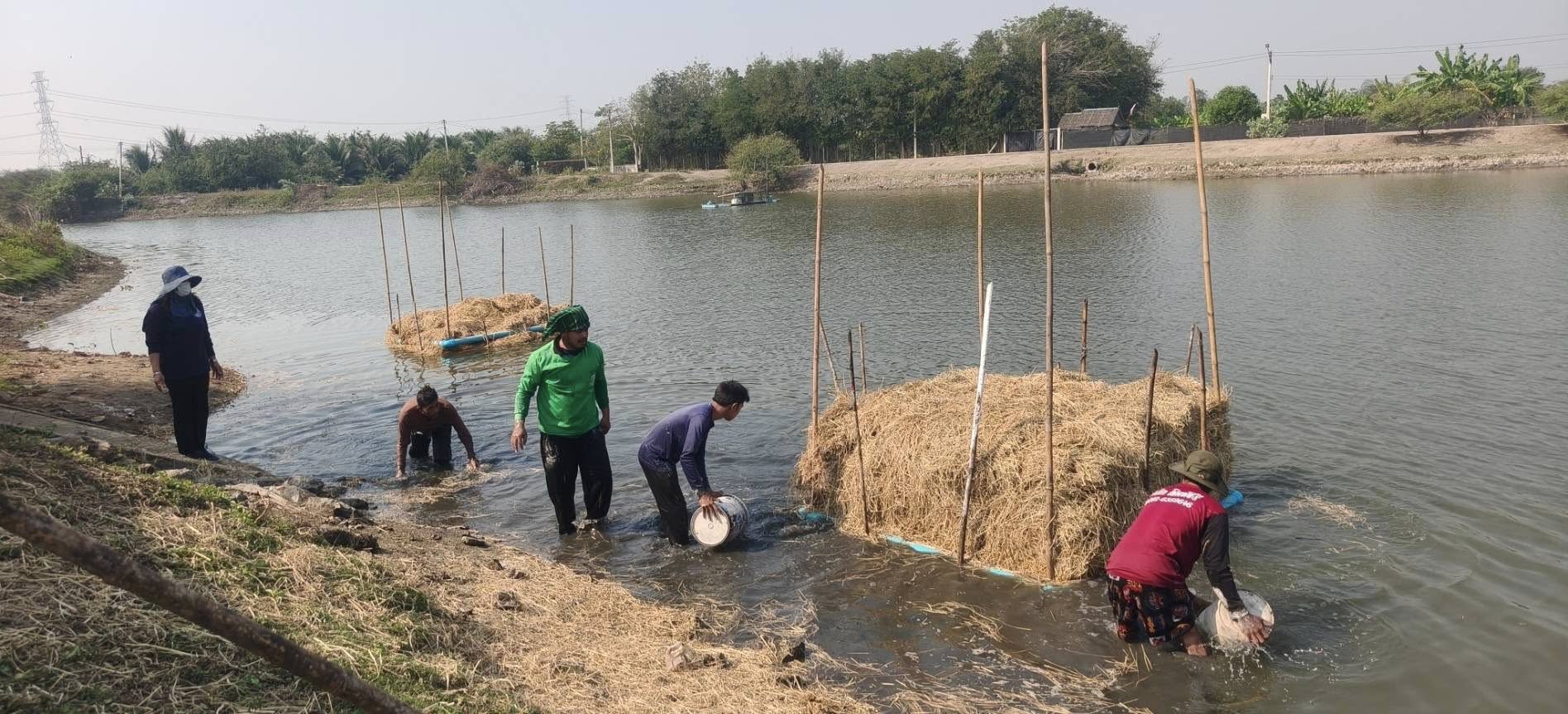 ลงพื้นที่ดำเนินการร่วมกับคณะกรรมการแหล่งน้ำในการจัดทำอาหารธรรมชาติ เพื่อเป็นอาหารของสัตว์น้ำวัยอ่อน..คลิก